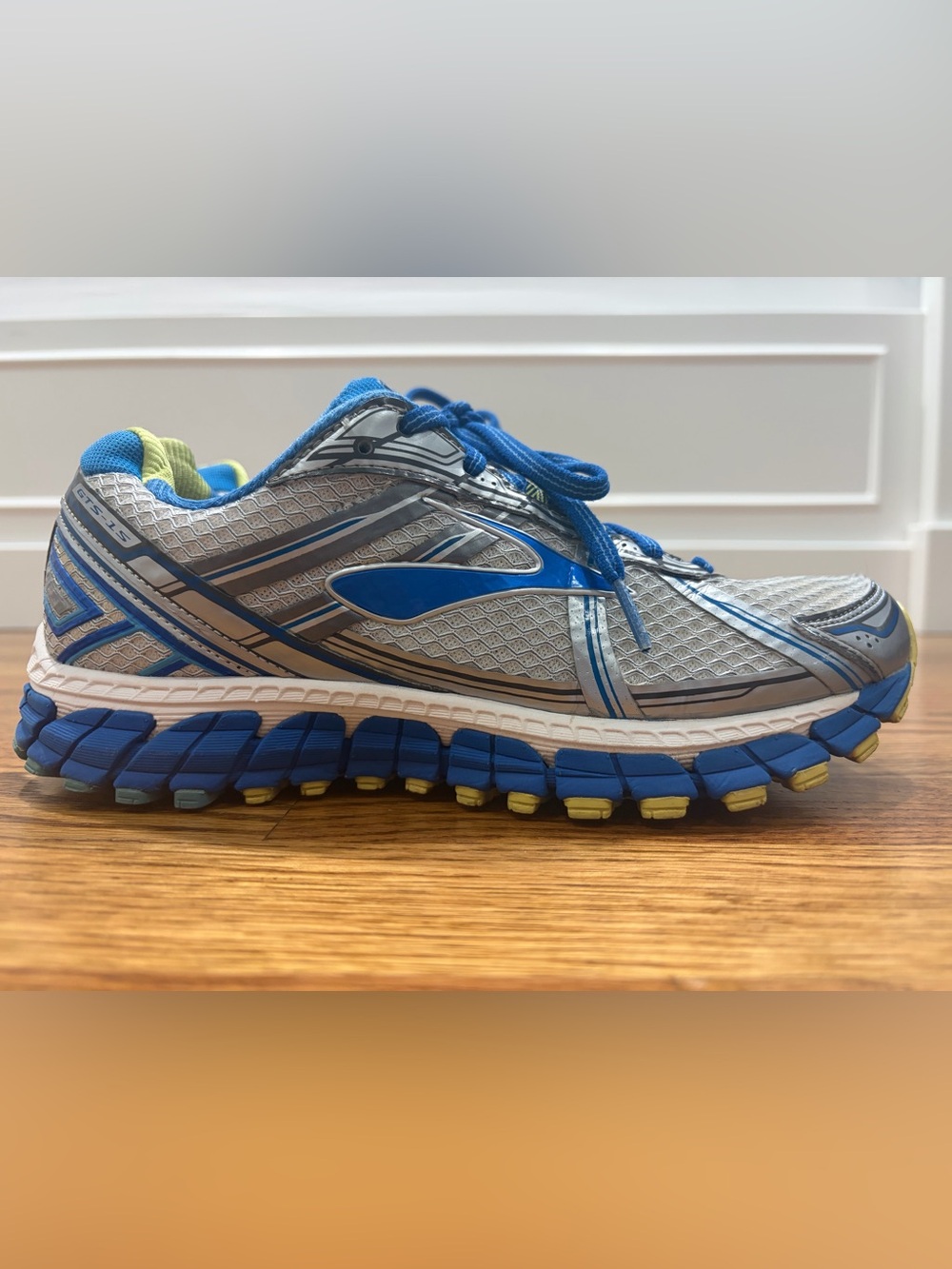 Brooks women’s Gray and Blue Athletic Running Shoes with Yellow Accents